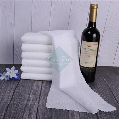 China Customized disposable hot towels for restaurants